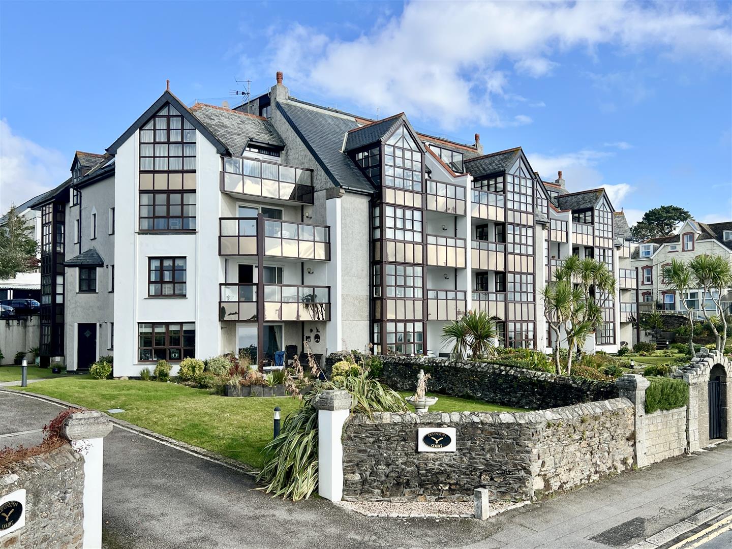Devington Court, Cliff Road, Falmouth